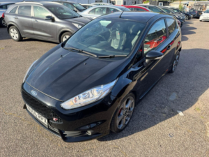 2016 Ford Fiesta 1.6t Ecoboost St-3 Euro 6 3dr in Black — image 6