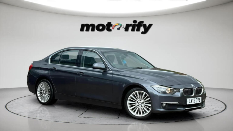 2012 BMW 3 Series 2.0 318d Luxury Euro 5 (s/s) 4dr in Grey — image 1