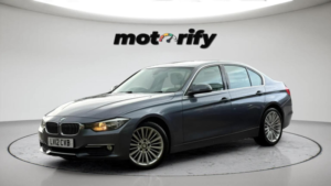 2012 BMW 3 Series 2.0 318d Luxury Euro 5 (s/s) 4dr in Grey — image 2