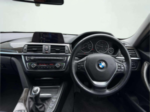 2012 BMW 3 Series 2.0 318d Luxury Euro 5 (s/s) 4dr in Grey — image 4