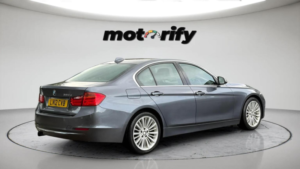 2012 BMW 3 Series 2.0 318d Luxury Euro 5 (s/s) 4dr in Grey — image 6