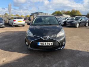 2014 Toyota Yaris 1.33 Dual Vvt-I Icon Euro 5 5dr Euro 5 in Black — image 2