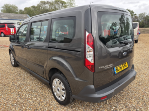 2018 Ford Grand Tourneo Connect Side Loading Ramp Switch Conversion Wav Wheelchair Accessible Vehicle 1.5 Tdci Zetec in Grey — image 4