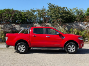2020 Ford Ranger 2.0 Ecoblue Limited in Red — image 2