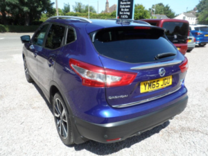 2016 Nissan Qashqai 1.5 Dci Tekna in Blue — image 5