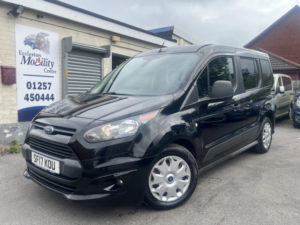 2017 Ford Tourneo Connect 1.5 Tdci Zetec in Black — image 4