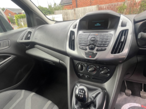 2017 Ford Tourneo Connect 1.5 Tdci Zetec in Black — image 5