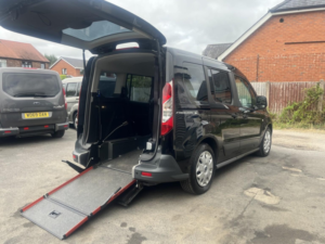 2017 Ford Tourneo Connect 1.5 Tdci Zetec in Black — image 6