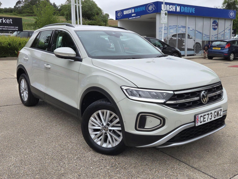 2023 Volkswagen T-Roc 1.5 Tsi Life DSG Euro 6 (s/s) 5dr in Grey — image 1