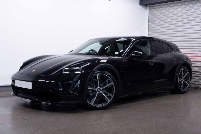 2021 Porsche Taycan Performance Plus 93.4kwh 4 Cross Turismo Auto 4WD 5dr in Black — image 1