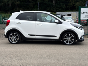 2021 Kia Picanto 1.0 Dpi X-Line Hatchback 5dr Petrol Manual Euro 6 (s/s) (66 Bhp) in White — image 4