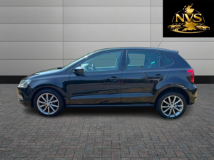 2016 Volkswagen Polo 1.2 Tsi Bluemotion Tech Se Design in Black — image 4
