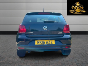 2016 Volkswagen Polo 1.2 Tsi Bluemotion Tech Se Design in Black — image 6