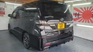 2014 Toyota Vellfire 2.4 Auto Gs Gazoo Racing in Black — image 3