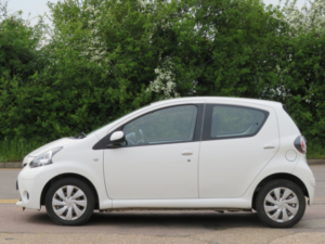 2012 Toyota Aygo 1.0 Ice Hatchback 2012 Automatic 50k in White — image 4