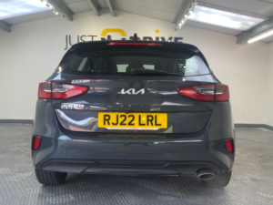 2022 Kia Ceed 1.0 T-Gdi 2 Hatchback 5dr Petrol Manual Euro 6 (s/s) (118 Bhp) in Grey — image 5