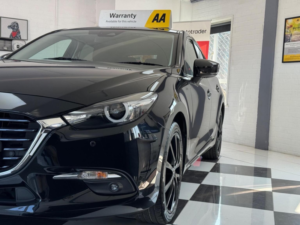 2017 Mazda Mazda3 2.0 Skyactiv-G Sport Nav Euro 6 (s/s) 5dr in Black — image 5
