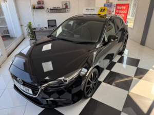 2017 Mazda Mazda3 2.0 Skyactiv-G Sport Nav Euro 6 (s/s) 5dr in Black — image 6