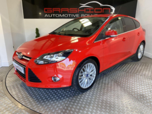 2014 Ford Focus 1.0t Ecoboost Zetec Euro 5 (s/s) 5dr in Red — image 3