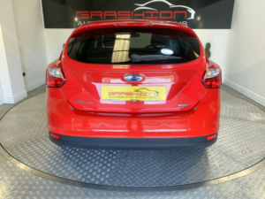2014 Ford Focus 1.0t Ecoboost Zetec Euro 5 (s/s) 5dr in Red — image 6