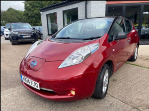 2014 Nissan Leaf 24kwh Visia in Red — image 2
