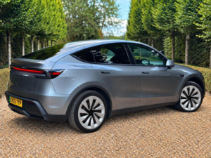 2025 Tesla Model Y 84.7kwh (dual Motor) Long Range Auto 4wde 5dr in Grey — image 3
