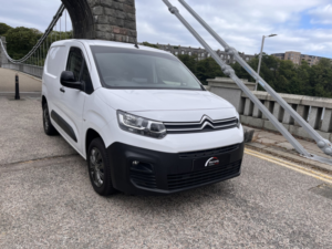 2022 Citroen Berlingo 1.5 Berlingo Van M Bluehdi 100 6-Speed Manual 1000 Enterprise Pro in White — image 2