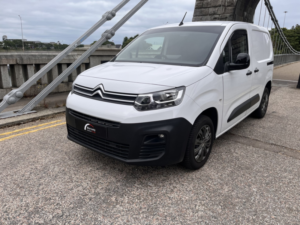 2022 Citroen Berlingo 1.5 Berlingo Van M Bluehdi 100 6-Speed Manual 1000 Enterprise Pro in White — image 4