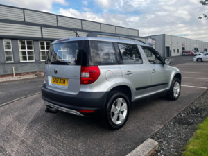 2012 Skoda Yeti 2.0 Yeti S Tdi Cr 4x4 4WD 5dr in Silver — image 6