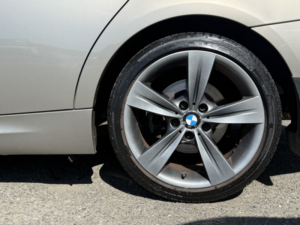 2009 BMW 3 Series 2.0 320d Se Saloon in Bronze — image 6