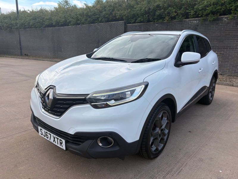 2017 Renault Kadjar 1.2 Tce Dynamique S Nav SUV 5dr Petrol Manual Euro 6 (s/s) (130 Ps) in White — image 1