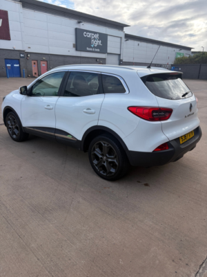 2017 Renault Kadjar 1.2 Tce Dynamique S Nav SUV 5dr Petrol Manual Euro 6 (s/s) (130 Ps) in White — image 3