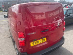 2018 Peugeot Expert 1.6 Bluehdi 1000 Professional Standard Panel Van 6dr Diesel Manual Mwb Euro 6 (s/s) (115 Ps) in Red — image 6