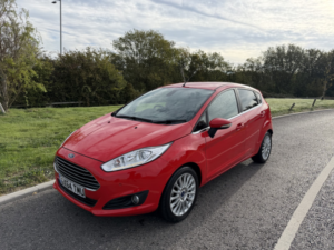 2014 Ford Fiesta 1.0 T Ecoboost Titanium in Red — image 3