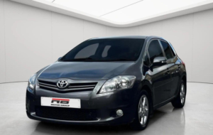 2010 Toyota Auris 1.6 Tr Multimode 5dr in Grey — image 2