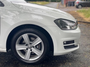 2014 Volkswagen Golf 1.6 Tdi Bluemotion Tech Match DSG Euro 5 (s/s) 5dr in White — image 4