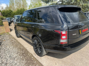 2016 Land Rover Range Rover 3.0 Td V6 Autobiography in Black — image 4