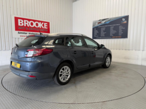 2015 Renault Megane 1.5 Dci Dynamique Nav Sport Tourer Euro 6 (s/s) 5dr in Grey — image 5