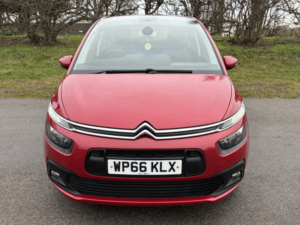 2016 Citroen Grand C4 Picasso 1.6 Bluehdi Touch Edition in Red — image 3
