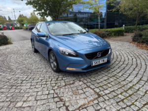 2014 Volvo V40 2.0 D4 Se Euro 6 (s/s) 5dr in Blue — image 5