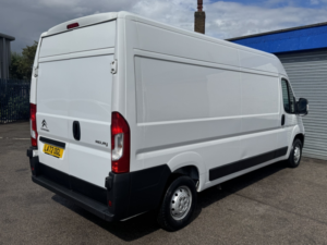 2023 Citroen Relay 2.2 Relay L3h2 Enterprise 35 Bluehdi 140 S&s 6-Speed Manual in White — image 5