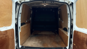 2023 Volkswagen Caddy Maxi 2.0 Tdi C20 Commerce in White — image 6