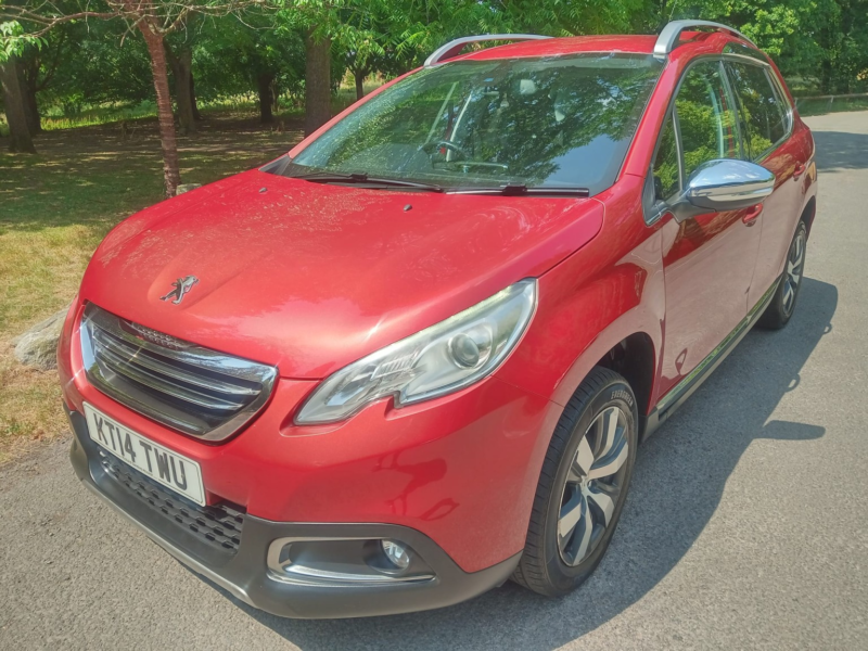 2014 Peugeot 2008 1.6 E-Hdi Allure in Red — image 1