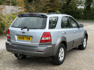 2006 Kia Sorento 2.5 Crdi Xs 5dr in Blue — image 3