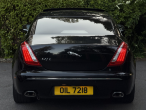 2010 Jaguar Xj 3.0 D V6 Premium Luxury in Black — image 5