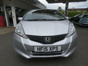 2015 Honda Jazz 1.4 I-Vtec Es Plus CVT Euro 5 5dr in Silver — image 2