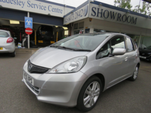 2015 Honda Jazz 1.4 I-Vtec Es Plus CVT Euro 5 5dr in Silver — image 3