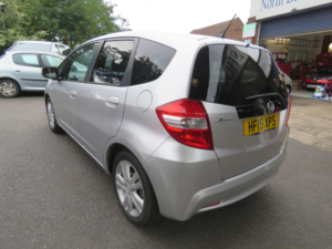 2015 Honda Jazz 1.4 I-Vtec Es Plus CVT Euro 5 5dr in Silver — image 5