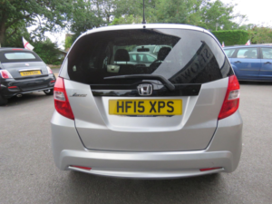 2015 Honda Jazz 1.4 I-Vtec Es Plus CVT Euro 5 5dr in Silver — image 6