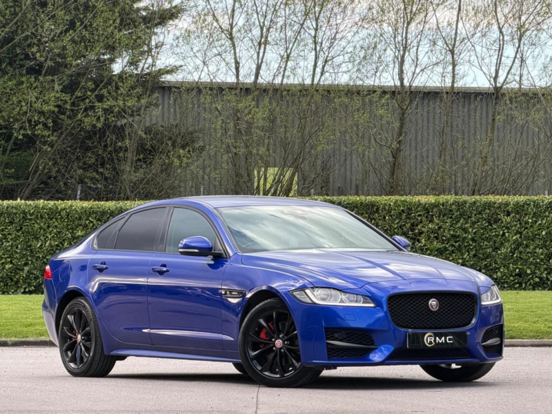 2017 Jaguar Xf 2.0d R-Sport Auto Euro 6 (s/s) 4dr in Blue — image 1
